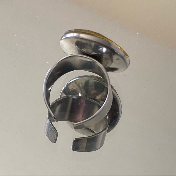 Crystal Ring - Picture 2 of 2